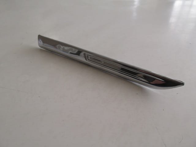 RENAULT MEGANE- 4- SD- 21/25; ÖN ÇAMURLUK ÇITASI NİKELAJLI SAĞ