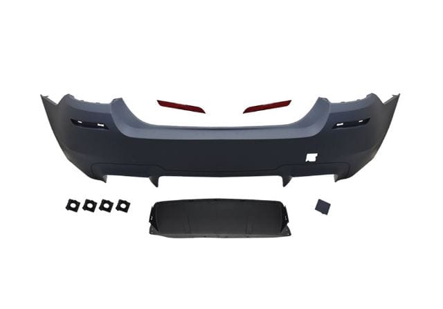 BMW 5 SERI- F10- 10/16; ARKA TAMPON KOMPLE ASTARLI (ÇİFT EGZ.DELİKLİ/KARLIKLI/REFLEKTÖRLÜ) M5