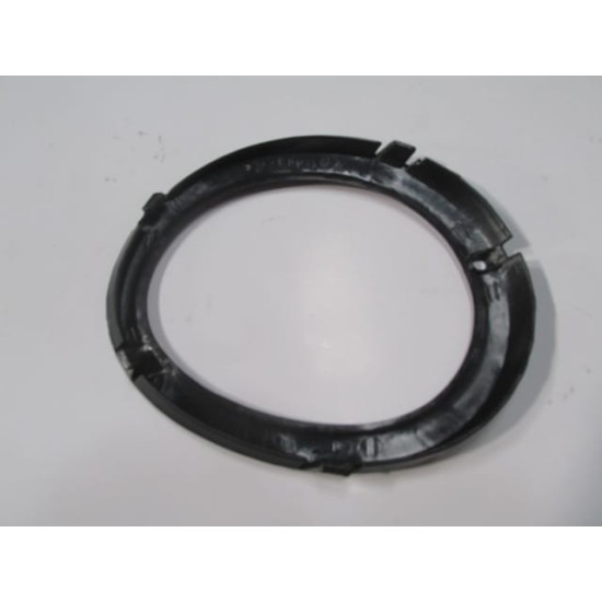 FORD MONDEO- 97/00; SİS LAMBA ÇERÇEVESİ SOL SİYAH (TW) FORD MONDEO- 97/00; SİS LAMBA ÇERÇEVESİ SOL SİYAH (TW)