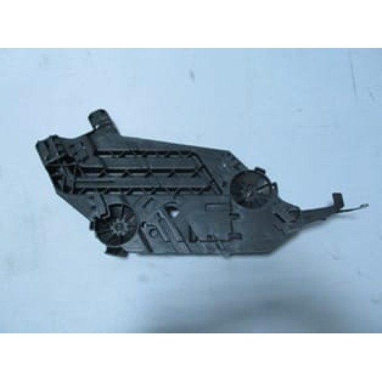 SKODA OCTAVIA- 10/12; FAR ALT BAĞLANTI BRAKETİ SOL (FAR ALT TAŞIYICISI/YIKAMASIZ) PLASTİK (TW-Y) - Yedek Parça | Parça Dükkanda