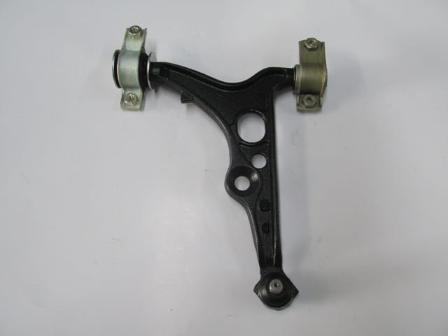 FIAT TIPO- 93/00; ÖN ALT TABLA SAĞ ROTİLLİ/BURÇLU (SALINCAK) (15mm) (SH)