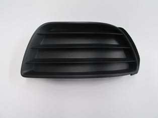 FIAT PUNTO- 03/06; SİS LAMBA KAPAĞI SAĞ SİYAH (SİS DELİKSİZ) (TYG)