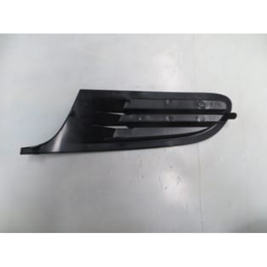 VOLKSWAGEN GOLF- 6- 09/12; SİS LAMBA KAPAĞI SAĞ SİS DELİKSİZ/SİYAH (TW) - Yedek Parça | Parça Dükkanda