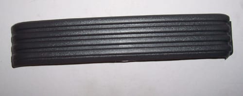 MAZDA E2200- MİNİBÜS- 88/95; ARKA TAMPON UCU SOL TIRTIRLI (PLASTİK)