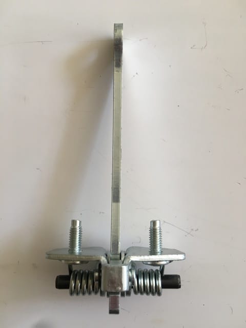 RENAULT R11- FLASH- 86/95; ARKA KAPI DURDURUCUSU SAĞ/SOL AYNI (ADET) (KAPI GERGİSİ)