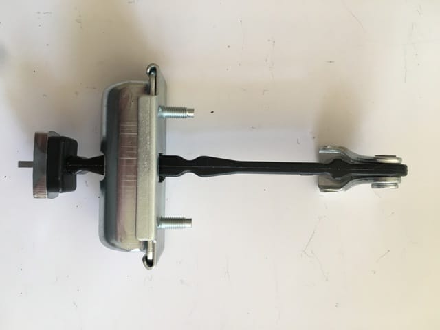 OPEL ASTRA- J- SD/HB- 10/20; ÖN KAPI DURDURUCUSU SAĞ/SOL AYNI (ADET) (KAPI GERGİSİ) OPEL ASTRA- J- SD/HB- 10/20; ÖN KAPI DURDURUCUSU SAĞ/SOL AYNI (ADET) (KAPI GERGİSİ)