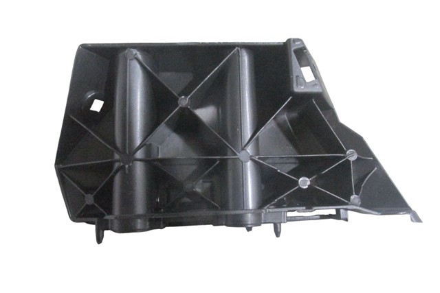 SEAT LEON- 13/16; ÖN TAMPON BAĞLANTI BRAKETİ UÇ SAĞ (TW)