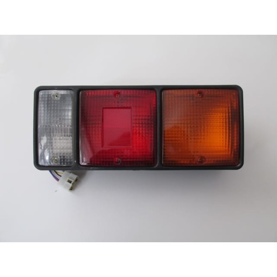 MITSUBISHI CANTER- FE304- 90/97; STOP LAMBASI SAĞ (SARI/KIRMIZI/BEYAZ) (KÜÇÜK TİP) (FAMELLA) - Yedek Parça | Parça Dükkanda