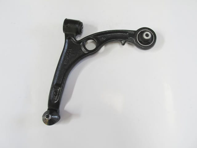 FIAT STILO- 03/06; ÖN ALT TABLA SOL ROTİLLİ/BURÇLU (SALINCAK) (14,5mm) (SH)
