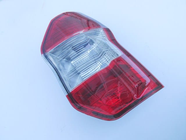 FORD TOURNEO COURIER- 14/18; STOP LAMBASI SAĞ KIRMIZI/BEYAZ (MARS) (E MARKLI)