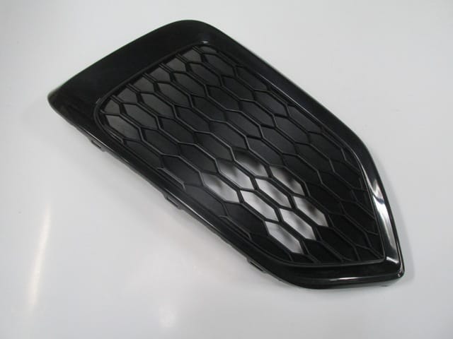 HONDA CIVIC- HB- 16/18; SİS LAMBA KAPAĞI SAĞ SİS DELİKSİZ (TW) HONDA CIVIC- HB- 16/18; SİS LAMBA KAPAĞI SAĞ SİS DELİKSİZ (TW)
