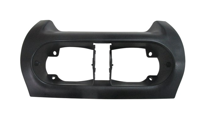 OPEL COMBO- 02/12; ÖN GÖGÜS ORTA ÜFLEME PETEGI ÇERÇEVESI (DIFIZÖR ÇERÇEVESI)