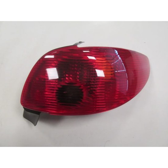 PEUGEOT 206- HB- 03/09; STOP LAMBASI SAĞ KIRMIZI (5KAPI) (MARS) - Yedek Parça | Parça Dükkanda