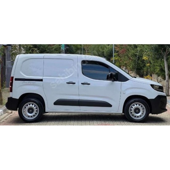 OPEL COMBO- 24/25; ARAÇ BİLGİLERİ VE RESİMLERİ - Yedek Parça | Parça Dükkanda