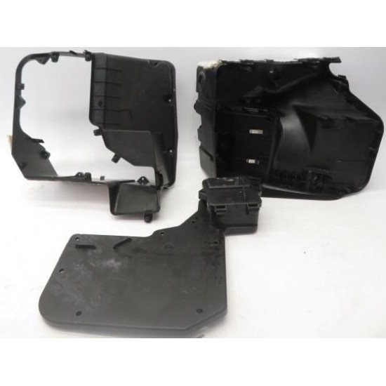 SİGORTA KUTUSU KAPAGI SET HALİNDE  TRANSPORTER T5-T6-T7-T8 - Yedek Parça | Parça Dükkanda